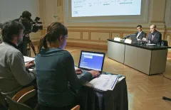 2_7_tuma_tiskova_konference.jpg